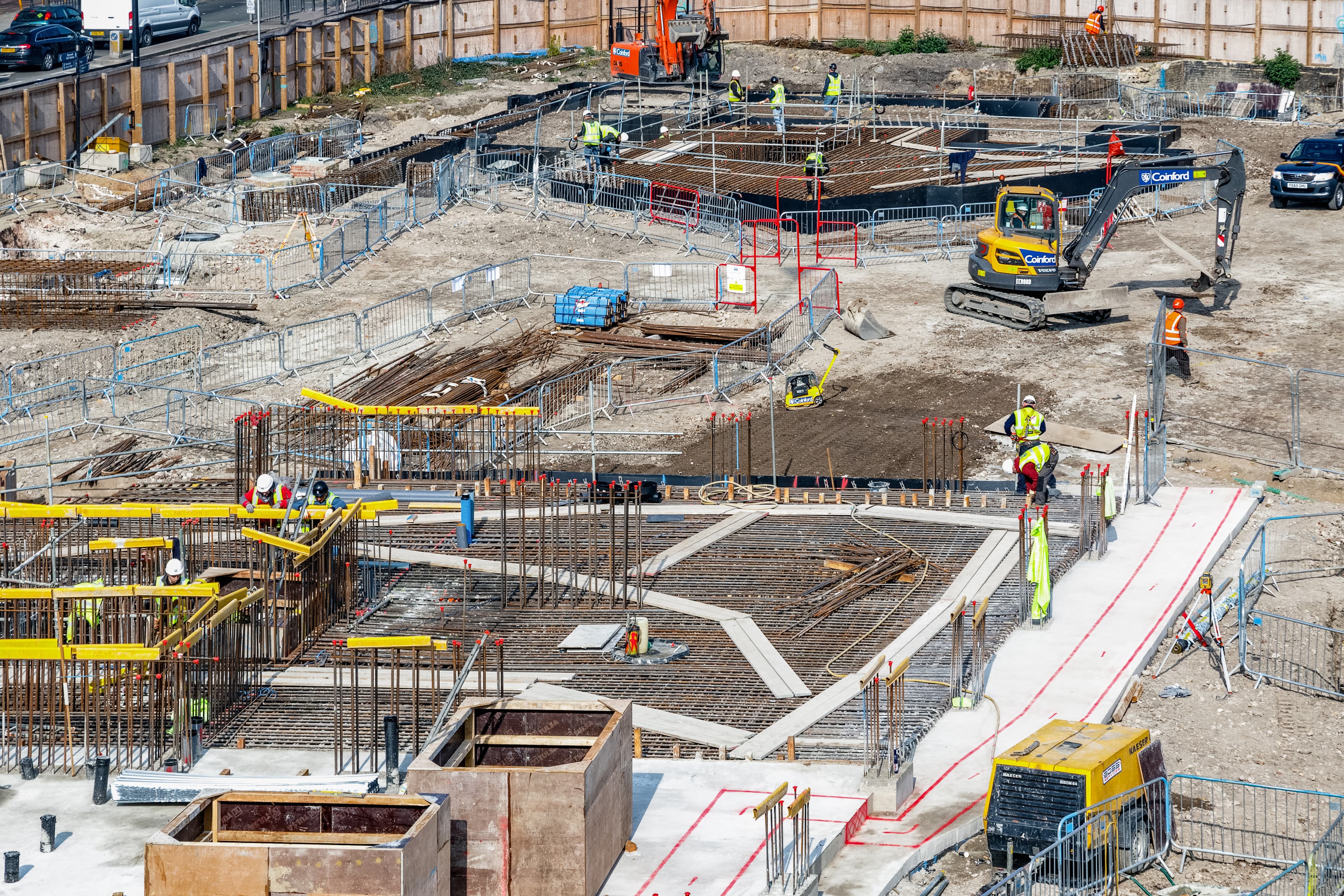 Decarbonising Infrastructure